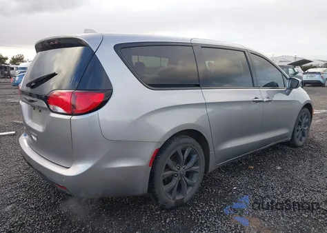 2020 Chrysler Pacifica Touring z USA, uszkodzony, nr VIN 2C4RC1FG8LR150392